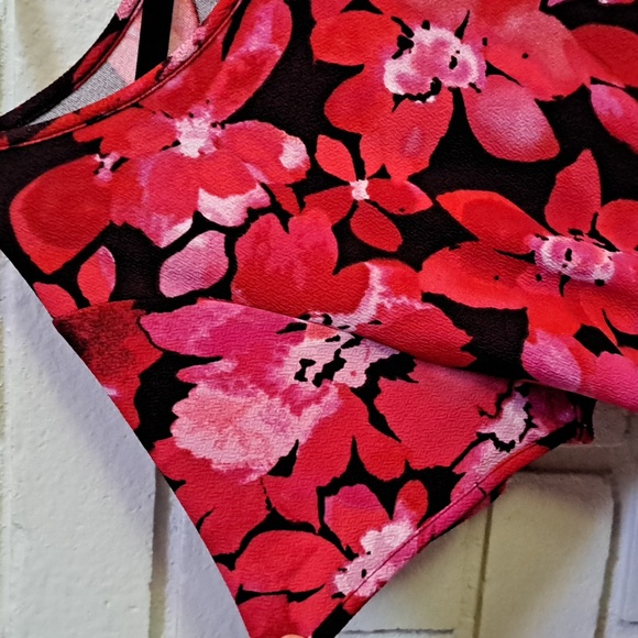 Bob Mackie Red/Pink/Black Floral Short Sleeve Maxi Dress. Size 2 XP - Picture 5 of 9